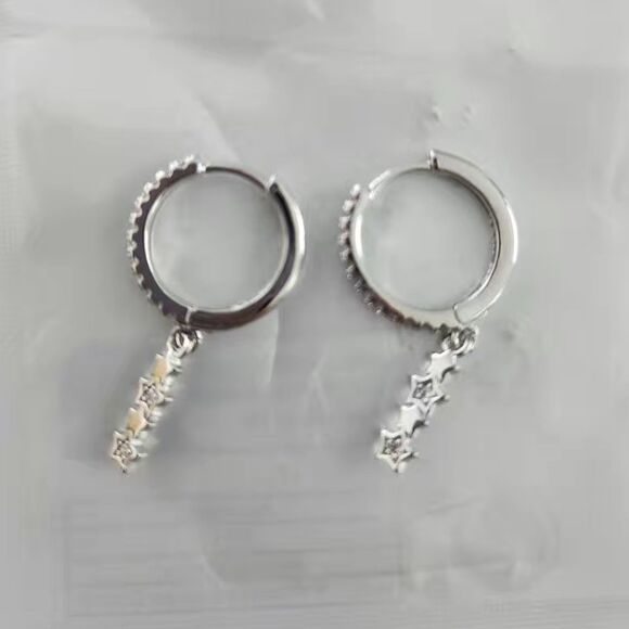 ⭐️Dainty Sparkling Silver Star C Hoop Dangle Drop Earrings - Picture 14 of 15